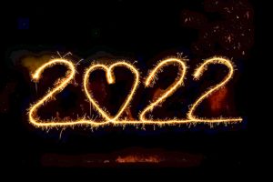 Leuchtender Schriftzug 2022 mit Herz als Null